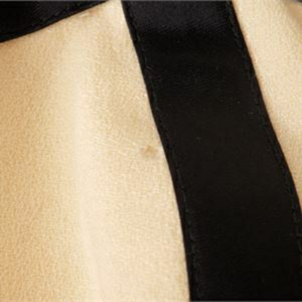 Escada Monochromatic Crop Top with Gold Buttons - Picture 4 of 8